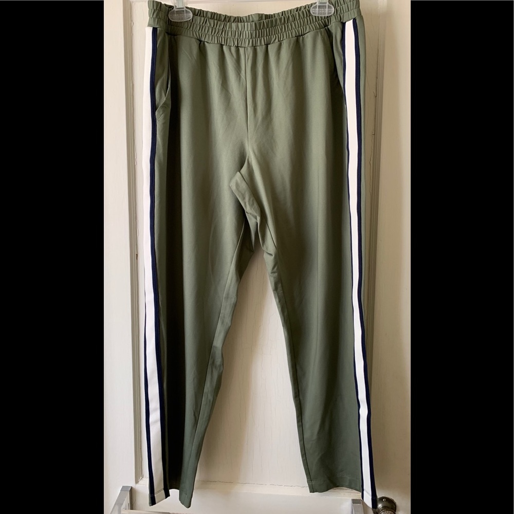 American Eagle Aerie Olive Green Sweatpants